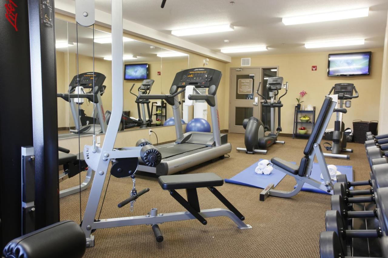 Pomeroy Inn & Suites Prince George Bagian luar foto