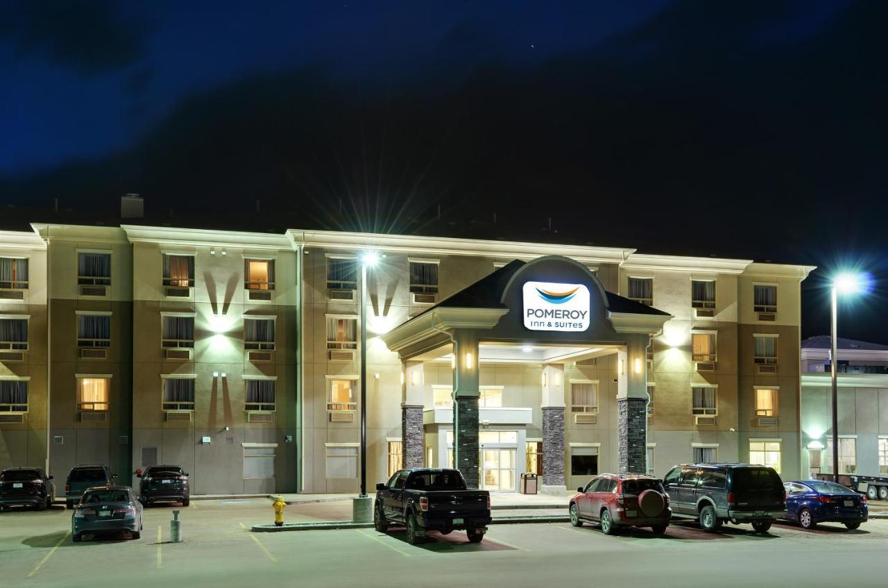 Pomeroy Inn & Suites Prince George Bagian luar foto