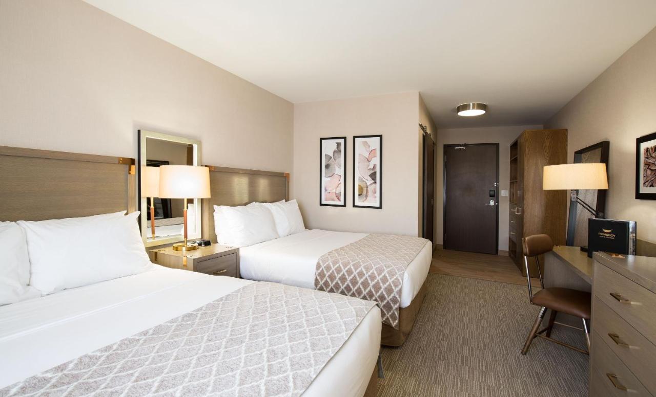 Pomeroy Inn & Suites Prince George Bagian luar foto