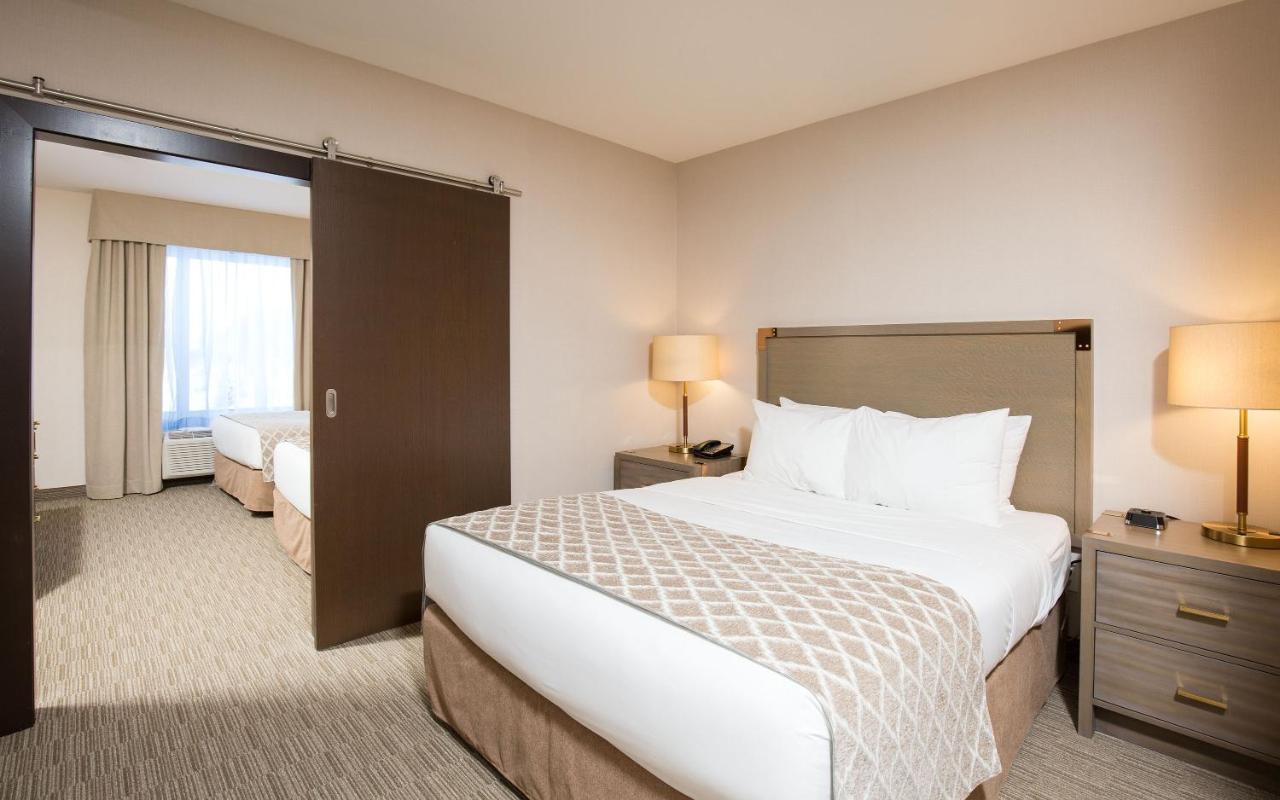 Pomeroy Inn & Suites Prince George Bagian luar foto