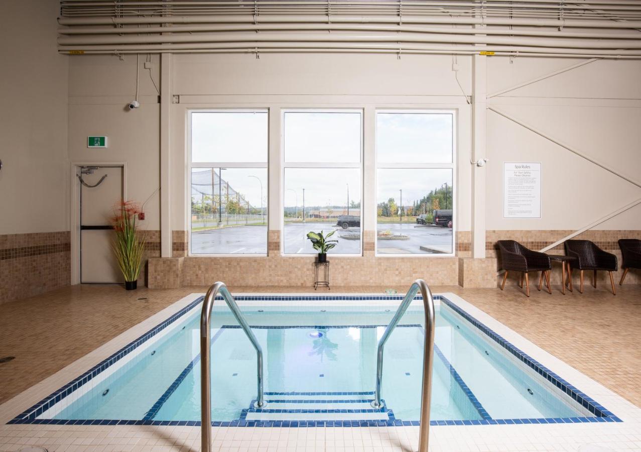 Pomeroy Inn & Suites Prince George Bagian luar foto